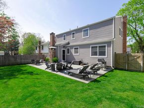 5 Regina Court, Huntington Station NY 11746