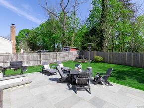 5 Regina Court, Huntington Station NY 11746