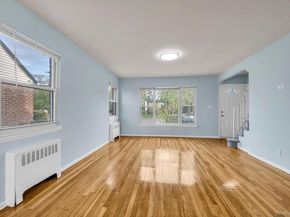382 Old Country Road, Mineola NY 11501