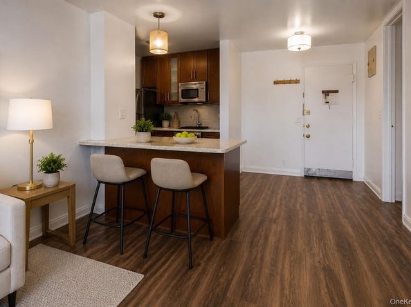 185 Hall Street 1717, Brooklyn NY 11205