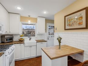 228 8th Street, Bethpage NY 11714