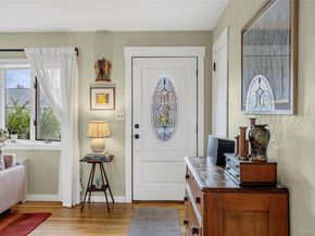 228 8th Street, Bethpage NY 11714