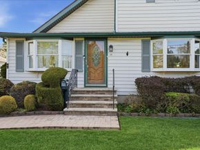 14 McCord Place, Bethpage NY 11714
