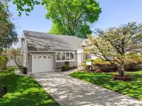 1076 Melissa Lane, North Bellmore NY 11710