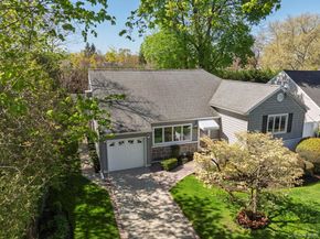 1076 Melissa Lane, North Bellmore NY 11710