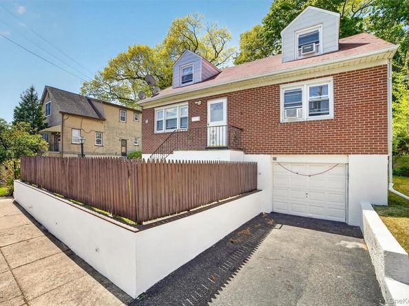 15 Halley Street, Yonkers NY 10704