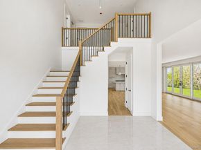 14 Ridge Road, Southampton NY 11968