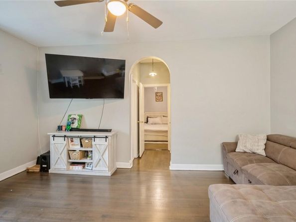 120 Stonelea Place 3G, New Rochelle NY 10801