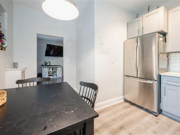 120 Stonelea Place 3G, New Rochelle NY 10801