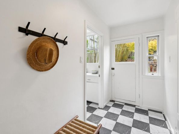 1851 10th Avenue, San Francisco CA 94122