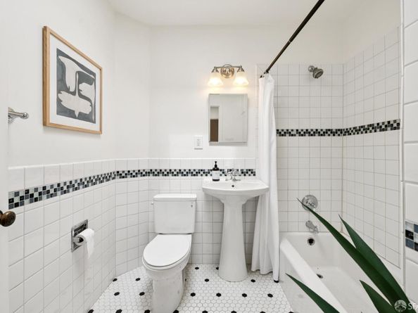 1851 10th Avenue, San Francisco CA 94122