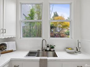 1851 10th Avenue, San Francisco CA 94122