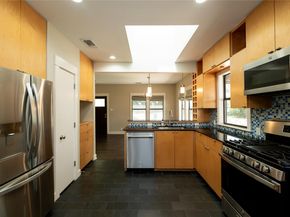 2103 Kinney Ave, Austin TX 78704