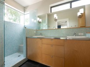 2103 Kinney Ave, Austin TX 78704