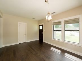 2103 Kinney Ave, Austin TX 78704