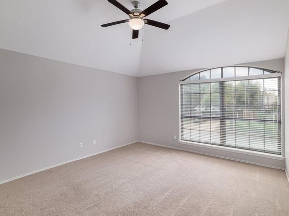 12709 Possum Hollow DR, Austin TX 78729