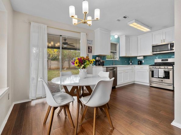 9325 Linkmeadow DR, Austin TX 78748