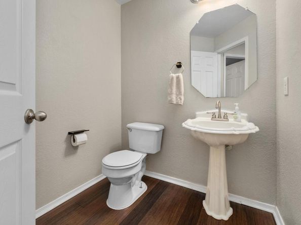 9325 Linkmeadow DR, Austin TX 78748