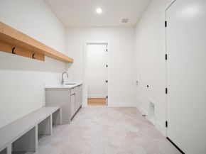 2607 Richcreek RD, Austin TX 78757
