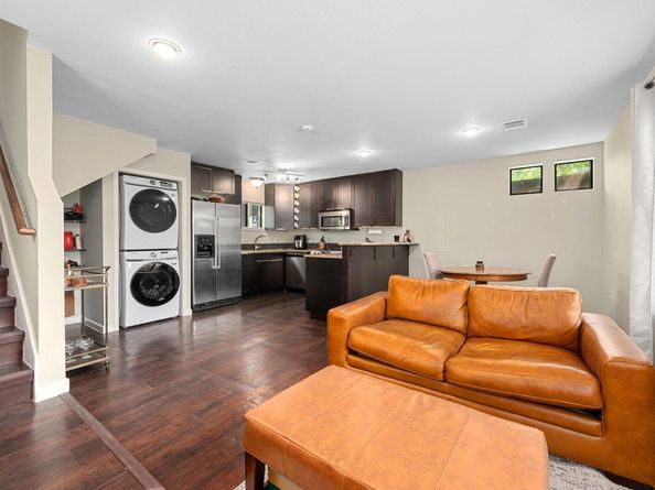 1811 Waterston Ave, Austin TX 78703
