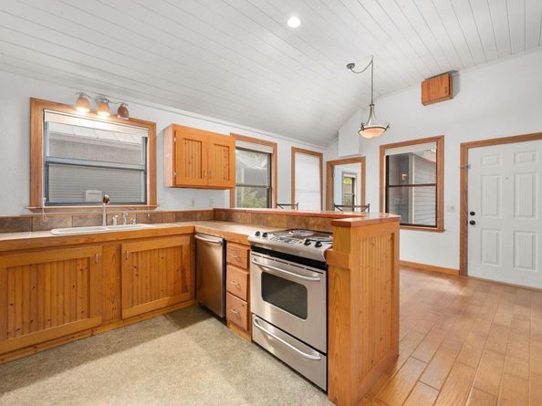 1811 Waterston Ave, Austin TX 78703
