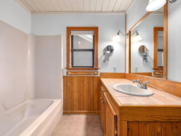 1811 Waterston Ave, Austin TX 78703