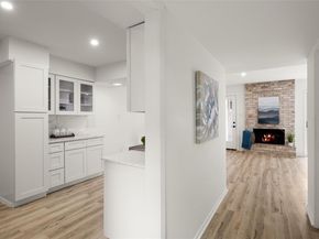 3613 Las Colinas DR C, Austin TX 78731