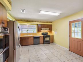 5001 Creekline DR, Austin TX 78745