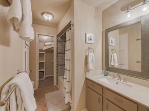8200 Neely DR 242, Austin TX 78759