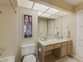 8200 Neely DR 242, Austin TX 78759