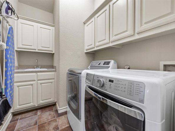 2925 Plantation DR, Round Rock TX 78681
