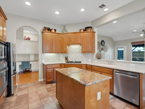 2925 Plantation DR, Round Rock TX 78681