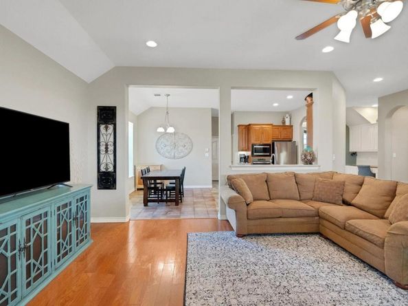 2925 Plantation DR, Round Rock TX 78681