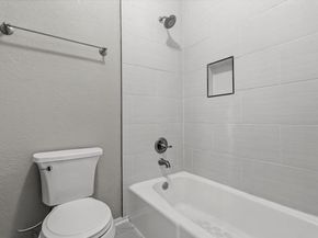 10819 Crown Colony DR 27, Austin TX 78747