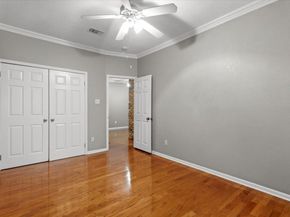 10819 Crown Colony DR 27, Austin TX 78747