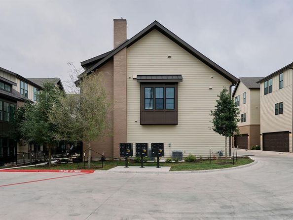 2209 Woodland Ave 602, Austin TX 78741