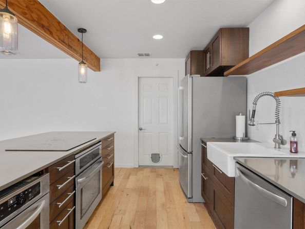 7900 Clydesdale DR, Austin TX 78745