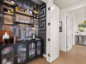 44 East Ave 3304, Austin TX 78701