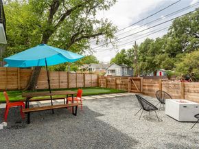 2415 E 10th ST, Austin TX 78702