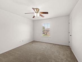 525 Meadow Park DR, Georgetown TX 78626