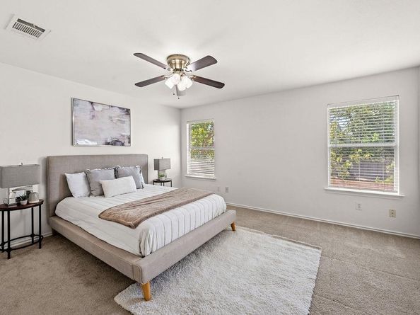 525 Meadow Park DR, Georgetown TX 78626