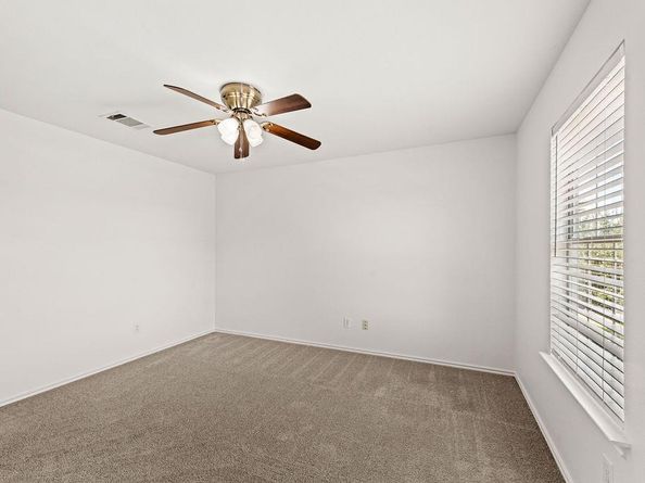 525 Meadow Park DR, Georgetown TX 78626