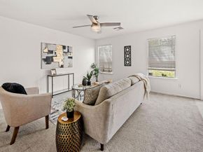 525 Meadow Park DR, Georgetown TX 78626