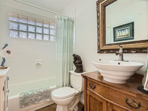 9206 Robins Nest LN, Austin TX 78729