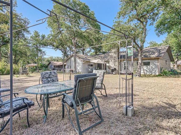 9206 Robins Nest LN, Austin TX 78729