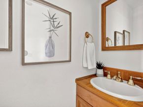 2202 Cypress PT E, Austin TX 78746