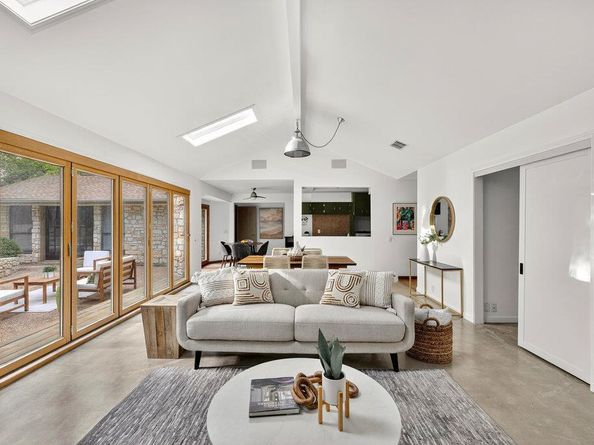 2202 Cypress PT E, Austin TX 78746