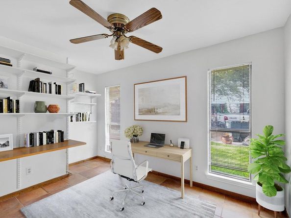 2202 Cypress PT E, Austin TX 78746
