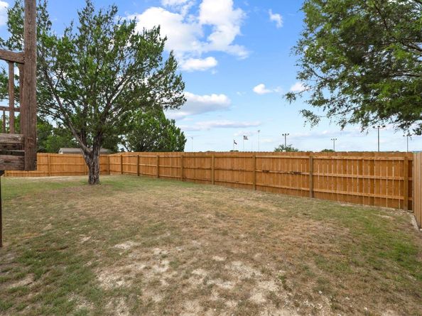 8104 Bronco LN, Lago Vista TX 78645
