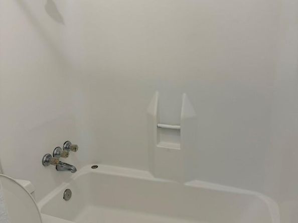 2124 Burton DR 251, Austin TX 78741